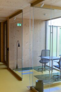 Mur mobile en verre